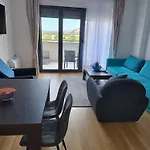 Lägenhet Penthouse Ika *