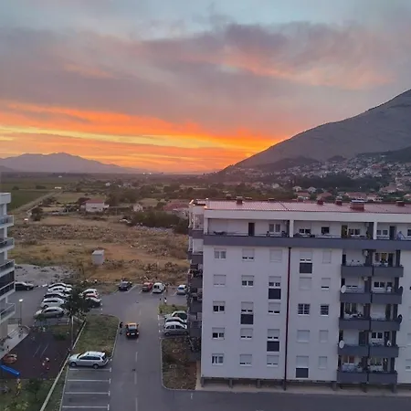 Penthouse Ika شقة