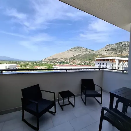 Penthouse Ika Требинье