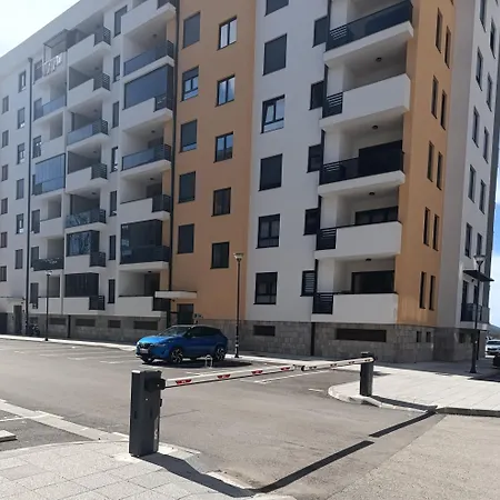 Penthouse Ika شقة