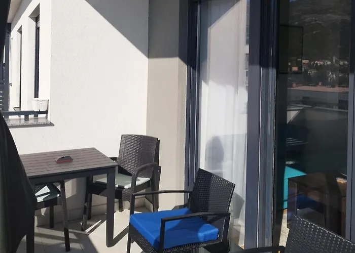 Penthouse Ika شقة